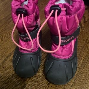 Sorel toddler size 10 winter boots, gently used